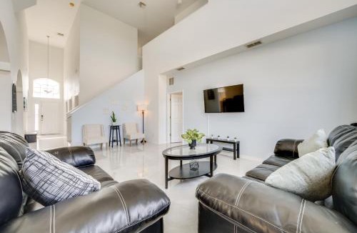 Crystal Cove House | Kissimmee Resort-Style Home: Close to Shops & Eats