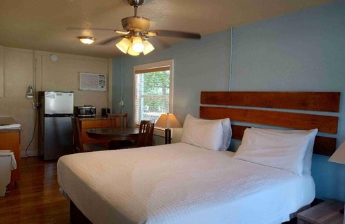 Marathon Hotel | Knight's Key Suites