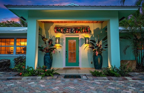 Jupiter House | Kon-Tiki Falls: Jupiter`s Exclusive Private Resort!