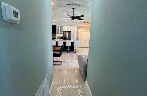 Laguna Shores House | Lagoon Getaway - Watch Dolphins Play