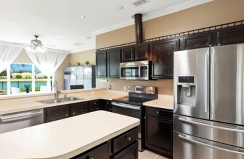Kissimmee House | Lake Sunsets + Resort Style Living + Disney Vacation for Family, Friends & Pets