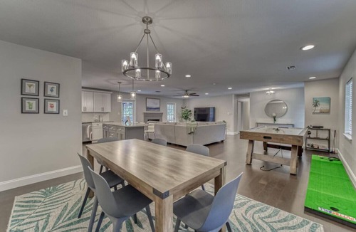 Carrollwood House | Lake View with Pool & Air Hockey