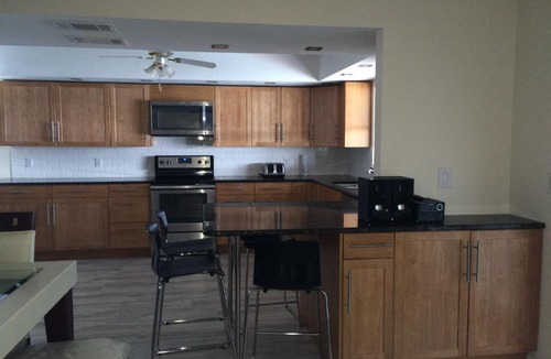 Auburndale House | Lake Whistler Hideaway