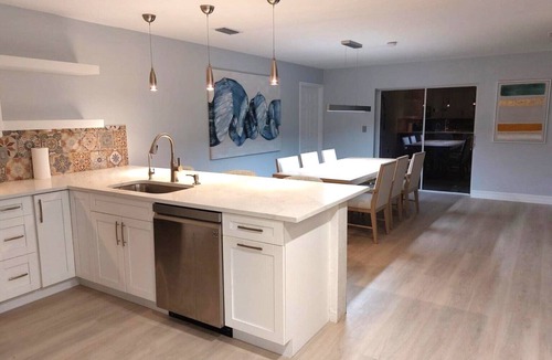 Bonita Springs House | Lakefront 3-BR House w/heated Pool, Privacy, close to Beaches, fully renovated