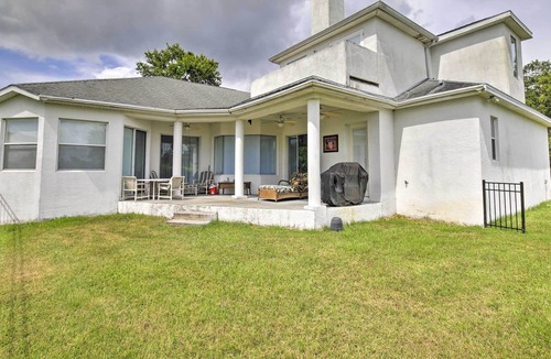 Riverview Apartment | Lakefront Apt w/ Peaceful Balcony + Lake Views!