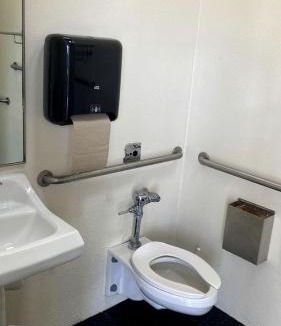 Braden River House | Lakefront Cabin Rental in Bradenton, Florida