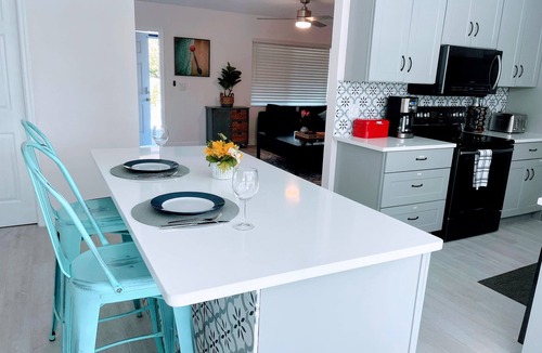 Palm Springs House | Lakefront Home with Large Pool, Hot Tub & Near the Beach