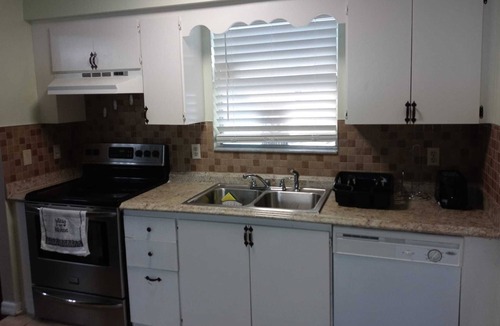 Lakeland House | Lakeland Entire Home