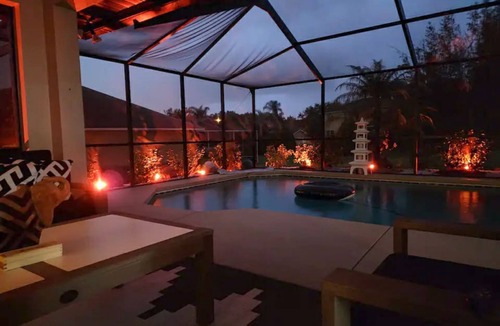 Lakeland House | Lakeland Poolside Luxe Retreat