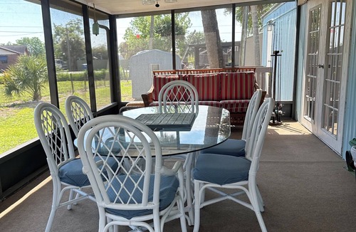Moore Haven House | Lakeport Hydeaway Plenty of room for your boat as well!