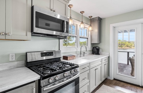 Santa Rosa Beach Cottage | Lakeside Villa | Lakefront Retreat with Incredible Beach Access
