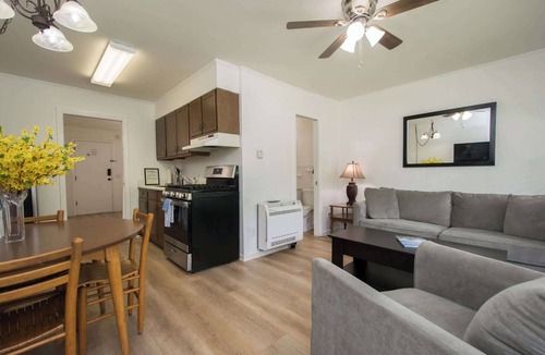 Flat Rock Condo | Lakeview 1BR Condo w/Deck | Walk to Village | Free Tickets
