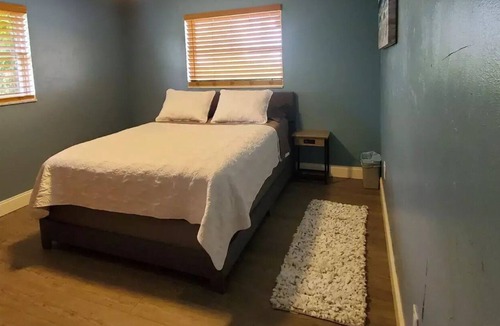 Sebring House | Lakeview Oasis, Beautiful 3 BR home on Lake Jackson