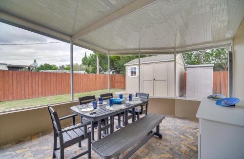 Bowe Gardens House | Lanai, Grill & Outdoor Pool: Melbourne Duplex!