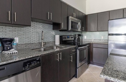 Miramar Apartment | Landing | Amazing 1BD, Clubhouse, Gym