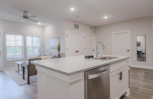 Fort Myers Apartment | Landing Amazing 1BD Pool