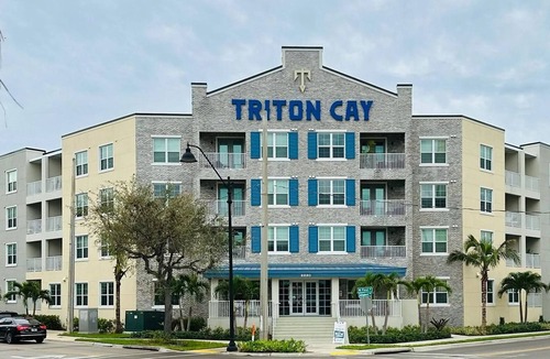 West 1st Street Apartment | Landing | Amazing 1BD, Gym