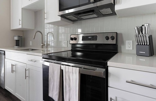 West 1st Street Apartment | Landing | Amazing 1BD, Gym