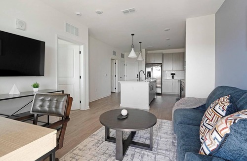 Ono Island Apartment | Landing | Amazing 1BD, Gym, Clubhouse