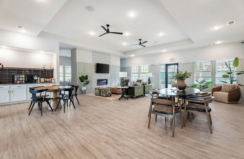 Beaufort Apartment | Landing | Amazing 1BD, Gym