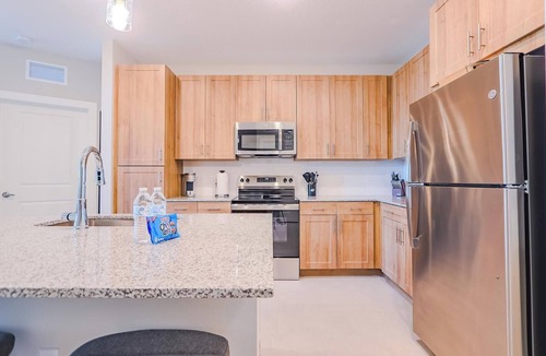 Interchange Square Apartment | Landing | Amazing 2BD, Clubhouse, Gym