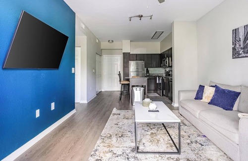 Miramar Apartment | Landing | Amazing 2BD, Clubhouse, Gym