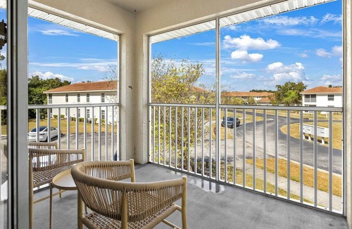 North Port Apartment | Landing | Amazing 2BD, Courtyard, Tennis Court