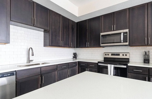 Palmetto Apartment | Landing | Amazing 2BD, Yoga Studio, Gym