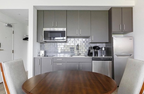 Golden Gate Apartment | Landing | Amazing Studio, Gym, Clubhouse