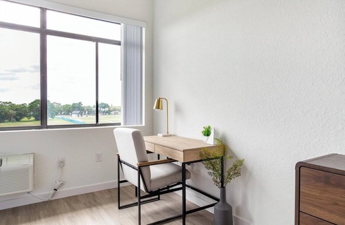 Golden Gate Apartment | Landing | Amazing Studio, Courtyard, Clubhouse
