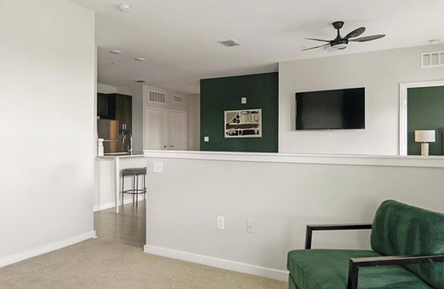 Sun City Center Apartment | Landing | Amazing 1BD, Gym