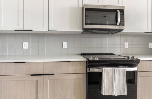 Fort Myers Apartment | Landing | Beautiful 1BD, Gym, Clubhouse