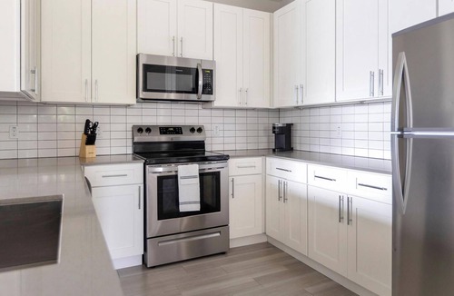 Sun City Center Apartment | Landing | Beautiful 3BD, Gym