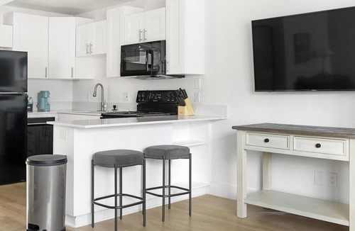 Port Tampa City Apartment | Landing | Beautiful 1BD, Gym, Pool