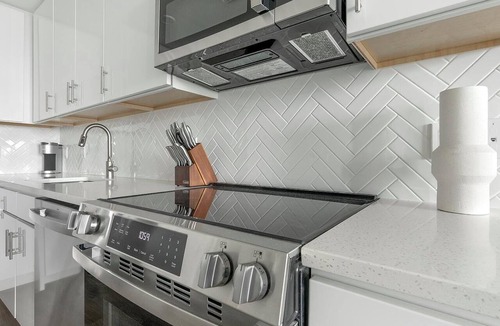 East Naples Apartment | Landing | Beautiful 1BD, Pool