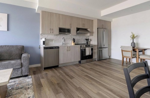 Overtown Apartment | Landing | Beautiful 1BD, Pool