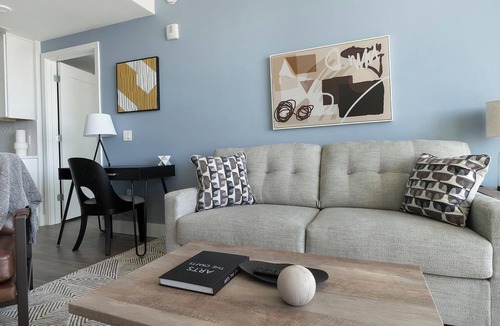 East Naples Apartment | Landing | Beautiful 2BD, Pool