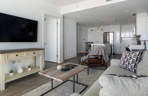 East Naples Apartment | Landing | Beautiful 2BD, Pool
