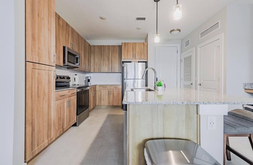 Interchange Square Apartment | Landing | Beautiful 2BD, Gym, Clubhouse