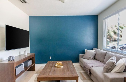 Homestead Apartment | Landing Beautiful 3BD Pool