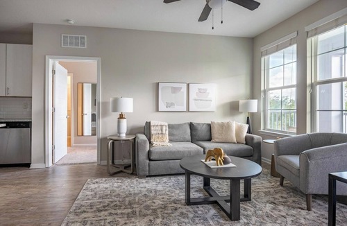 Land O' Lakes Apartment | Landing | Beautiful 2BD, Pool, Gym
