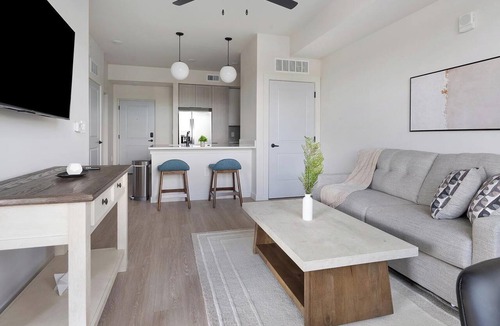 Fort Myers Apartment | Landing | Chic 1BD, Gym, Clubhouse