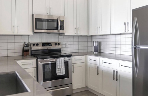 Sun City Center Apartment | Landing | Chic 1BD, Gym
