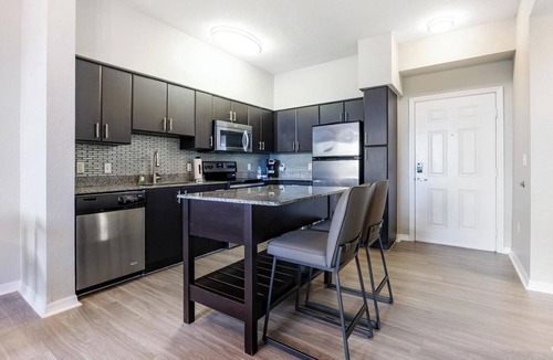 Miramar Apartment | Landing | Chic 1BD, Gym, Clubhouse
