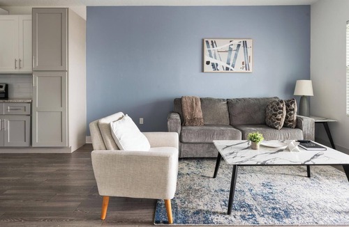 Venice Apartment | Landing | Chic 1BD, Pool, Clubhouse