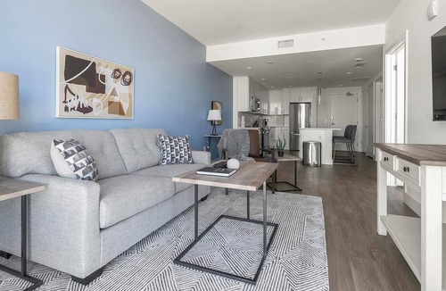 East Naples Apartment | Landing | Chic 1BD, Pool