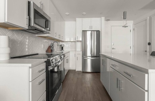 East Naples Apartment | Landing | Chic 1BD, Pool