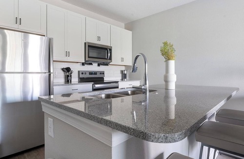 Fort Myers Apartment | Landing | Chic 1BD, Pool
