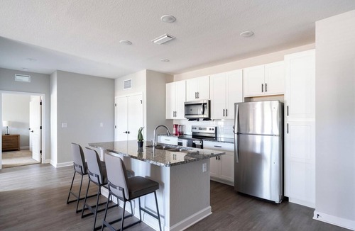 Port Malabar Apartment | Landing | Chic 2BD, Gym, Pool