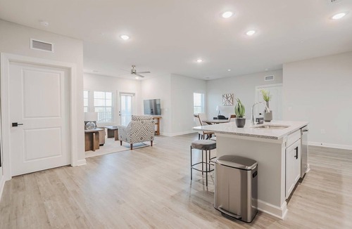 Fort Myers Apartment | Landing | Chic 2BD, Pool